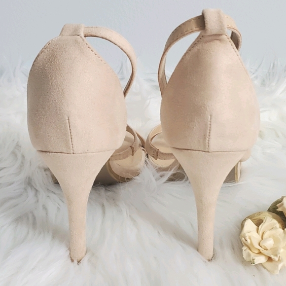 New Suede Strappy heels/Sandals - FREE SHIPPING! - Picture 3 of 5